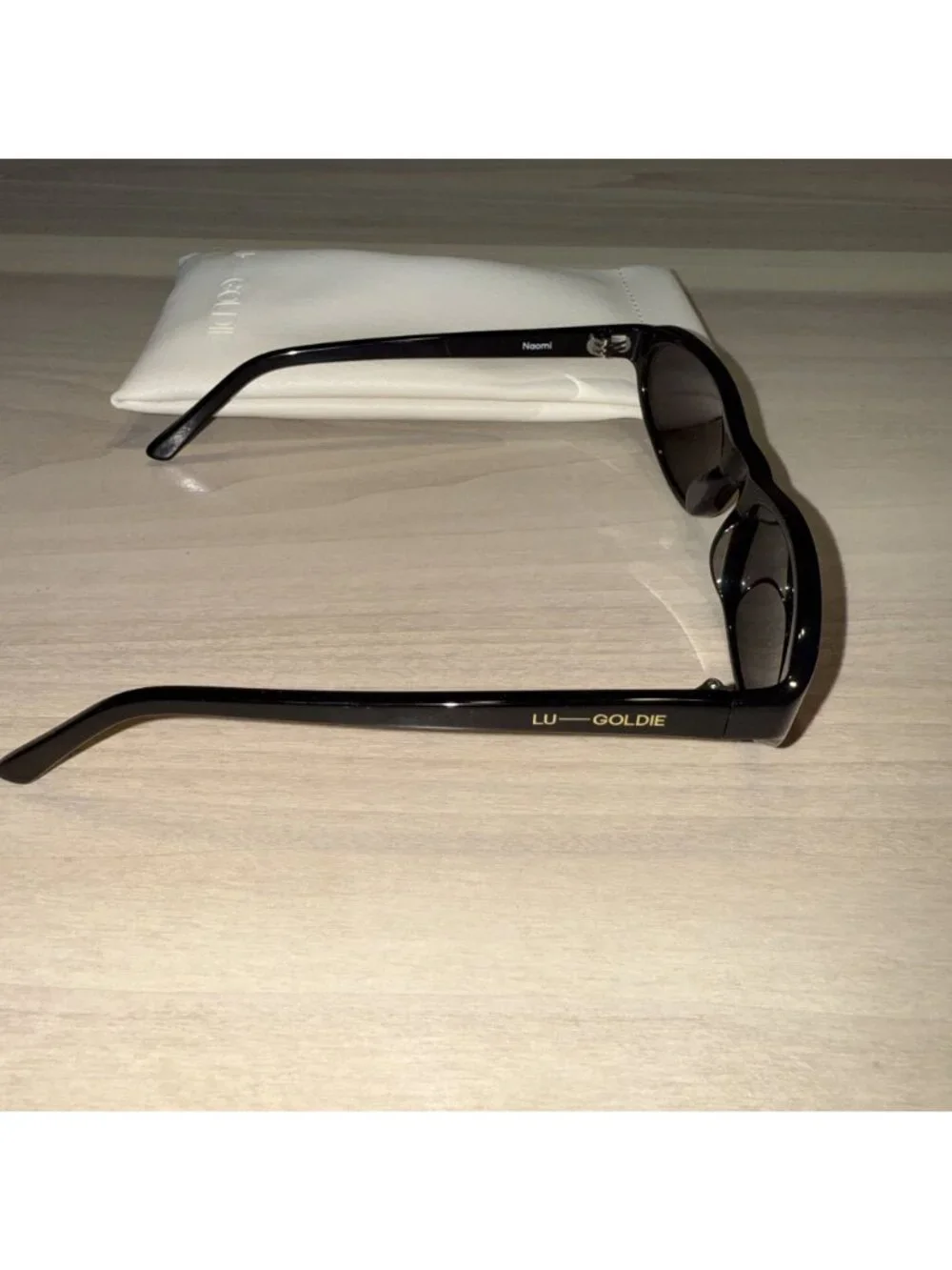 Lu Goldie Naomi Black Sunglasses Cat 3 UV400